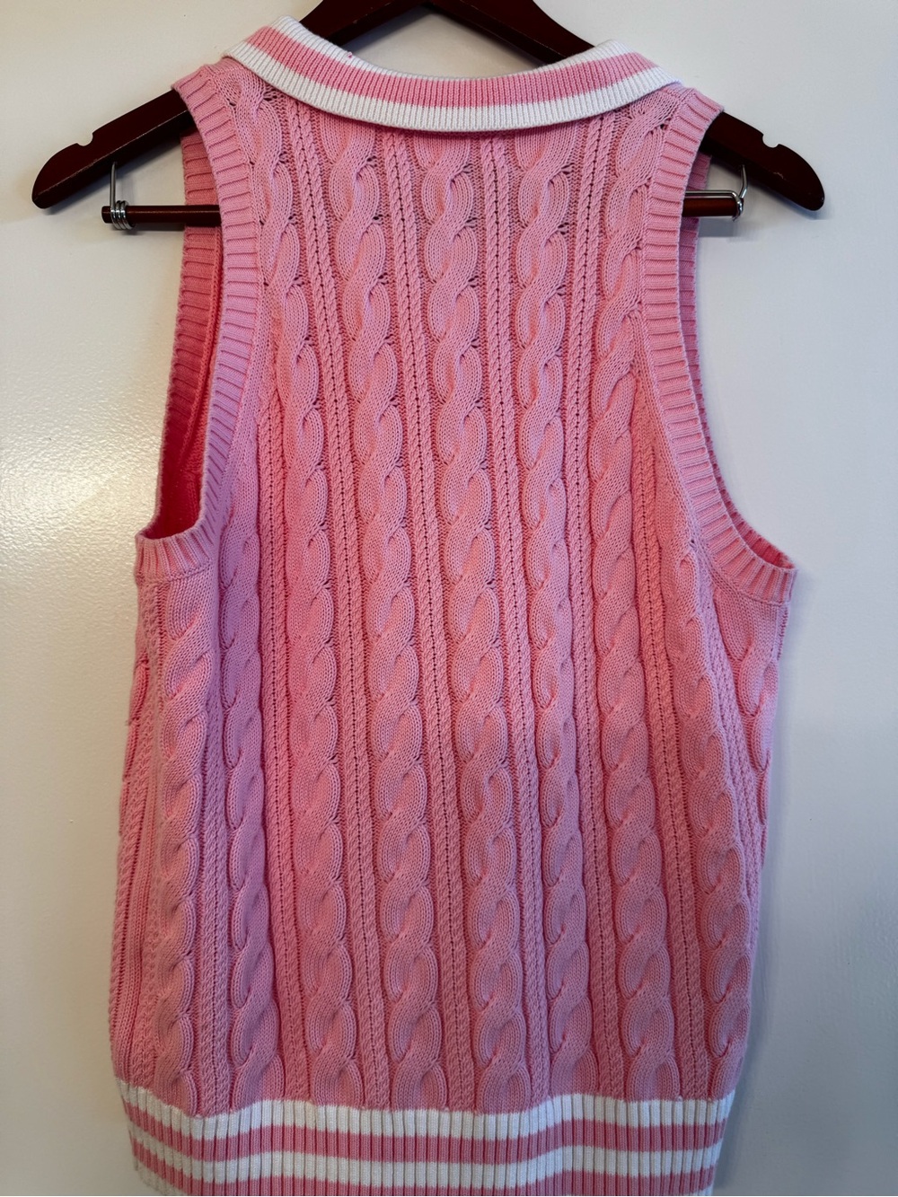 Lilly Pulitzer Pink Cable Knit Sleeveless Polo Vest with White Trim - Picture 4 of 6